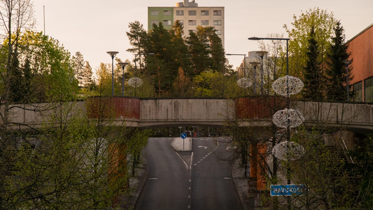 Kävelysilta ja Havukoski-kyltti Havukoskella